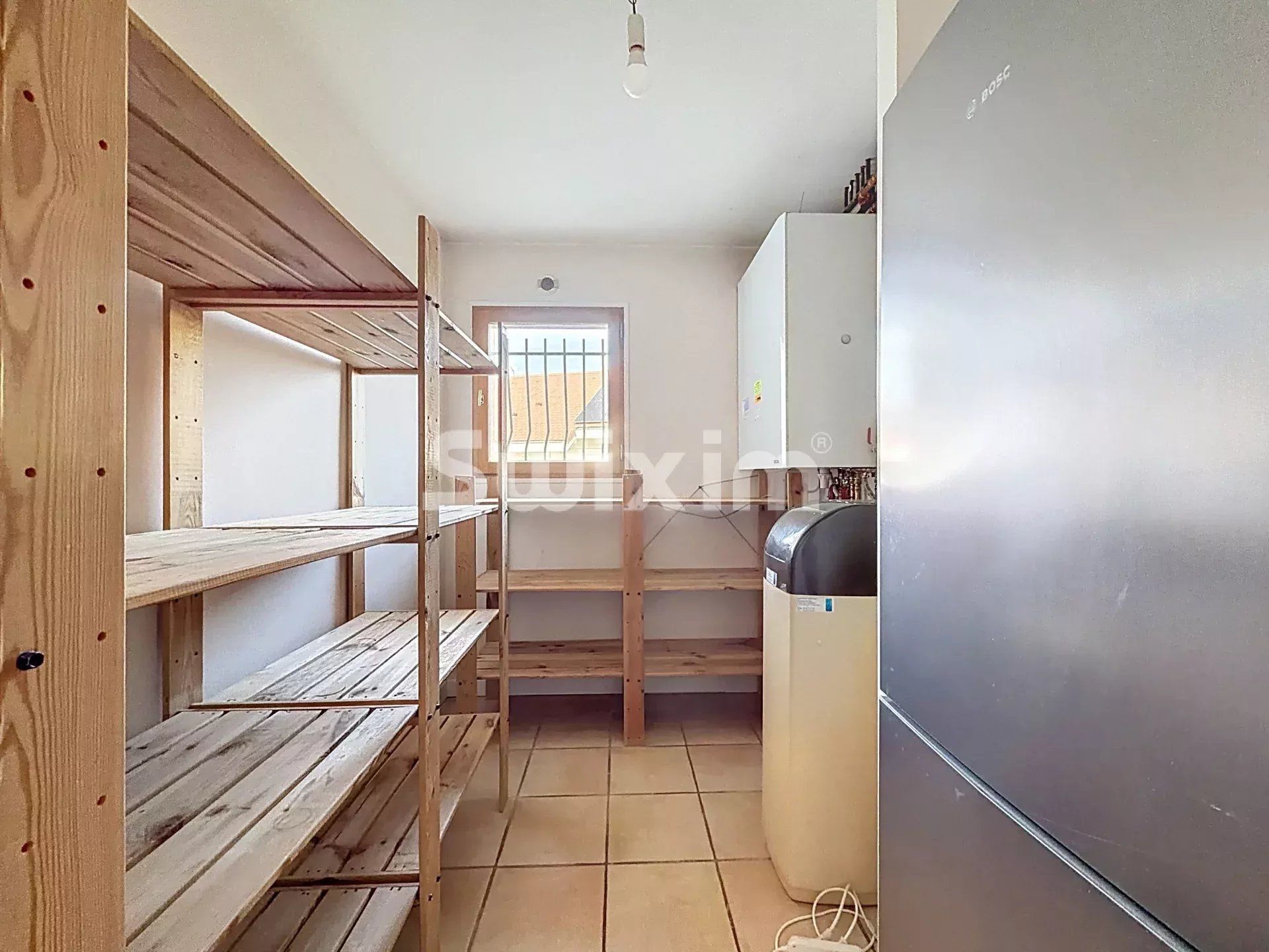 casa 7 Camere in vendita su Grilly (01220)