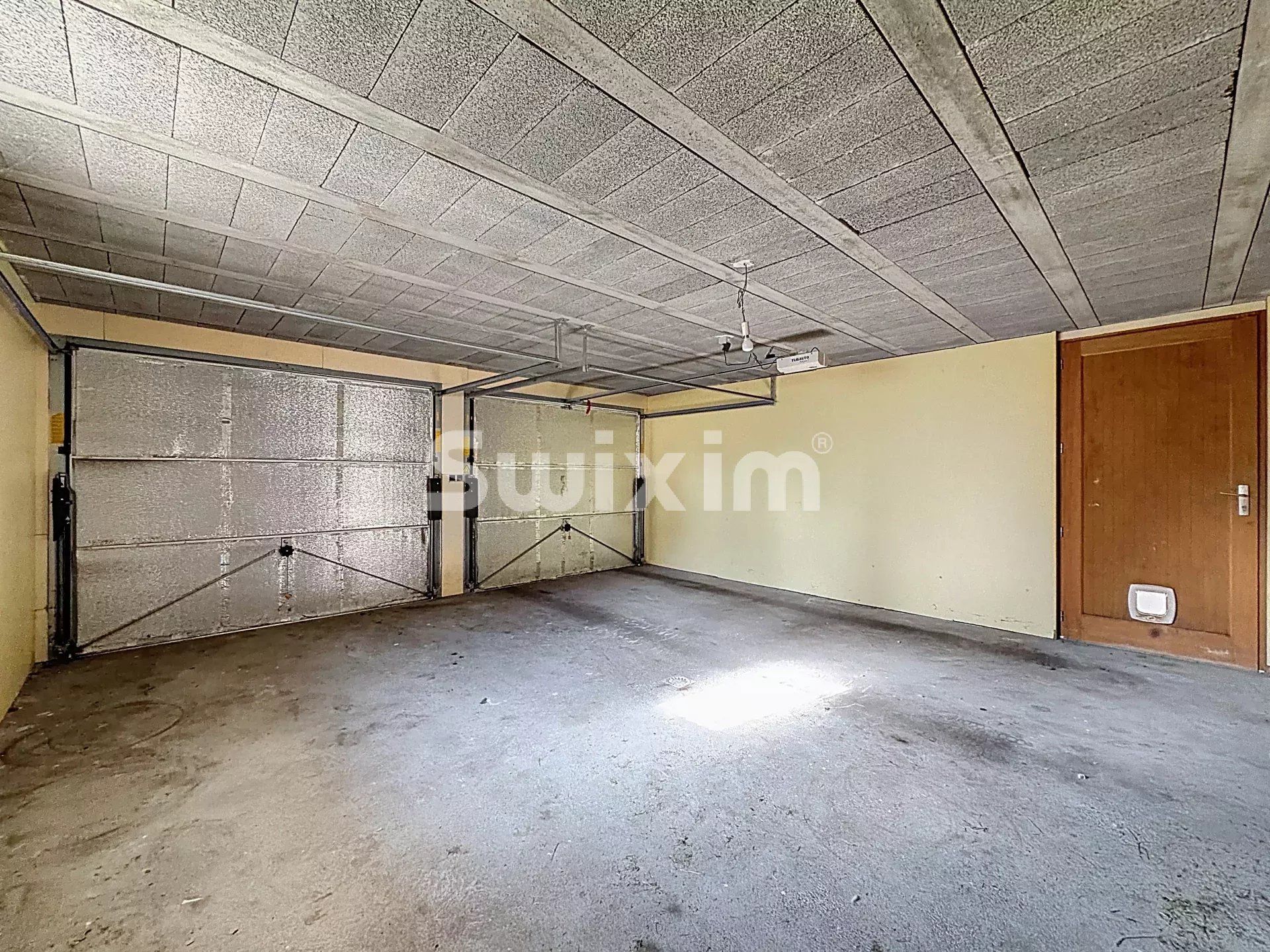 casa 7 Camere in vendita su Grilly (01220)