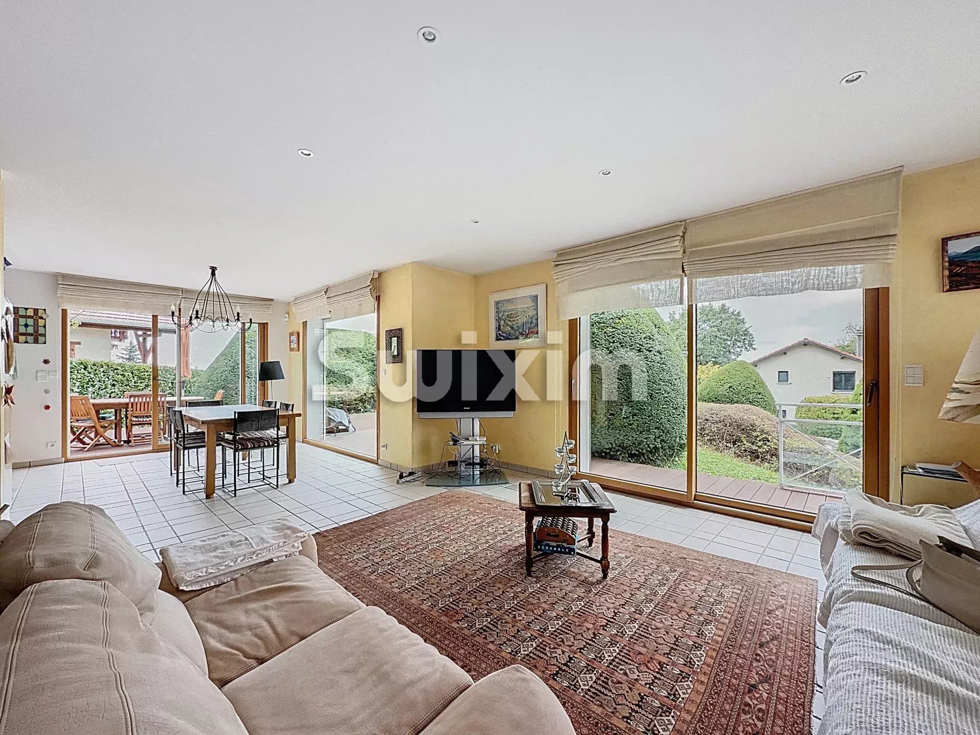 casa 7 Quartos para venda sobre Gex (01170)