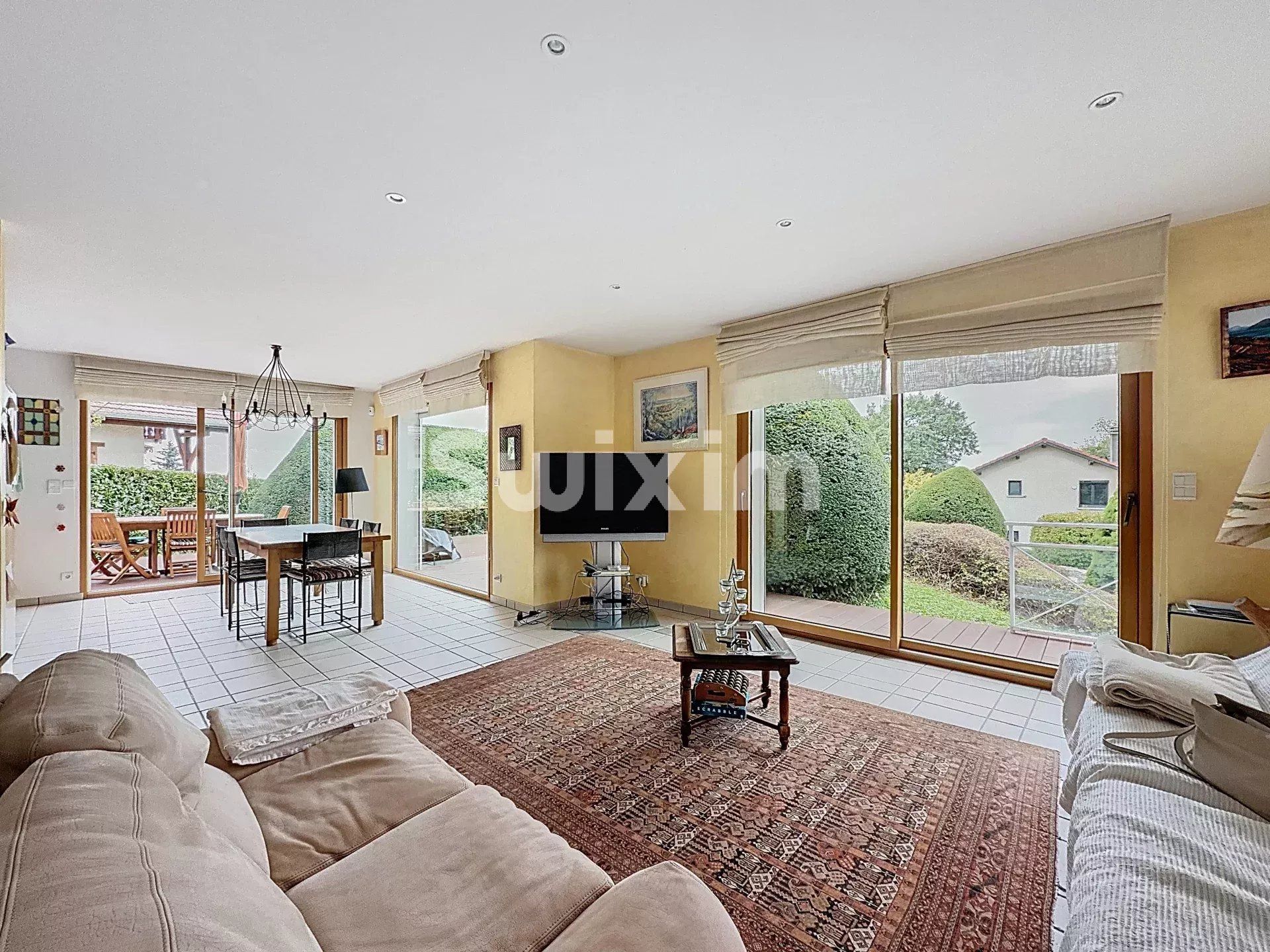 casa 7 Camere in vendita su Gex (01170)