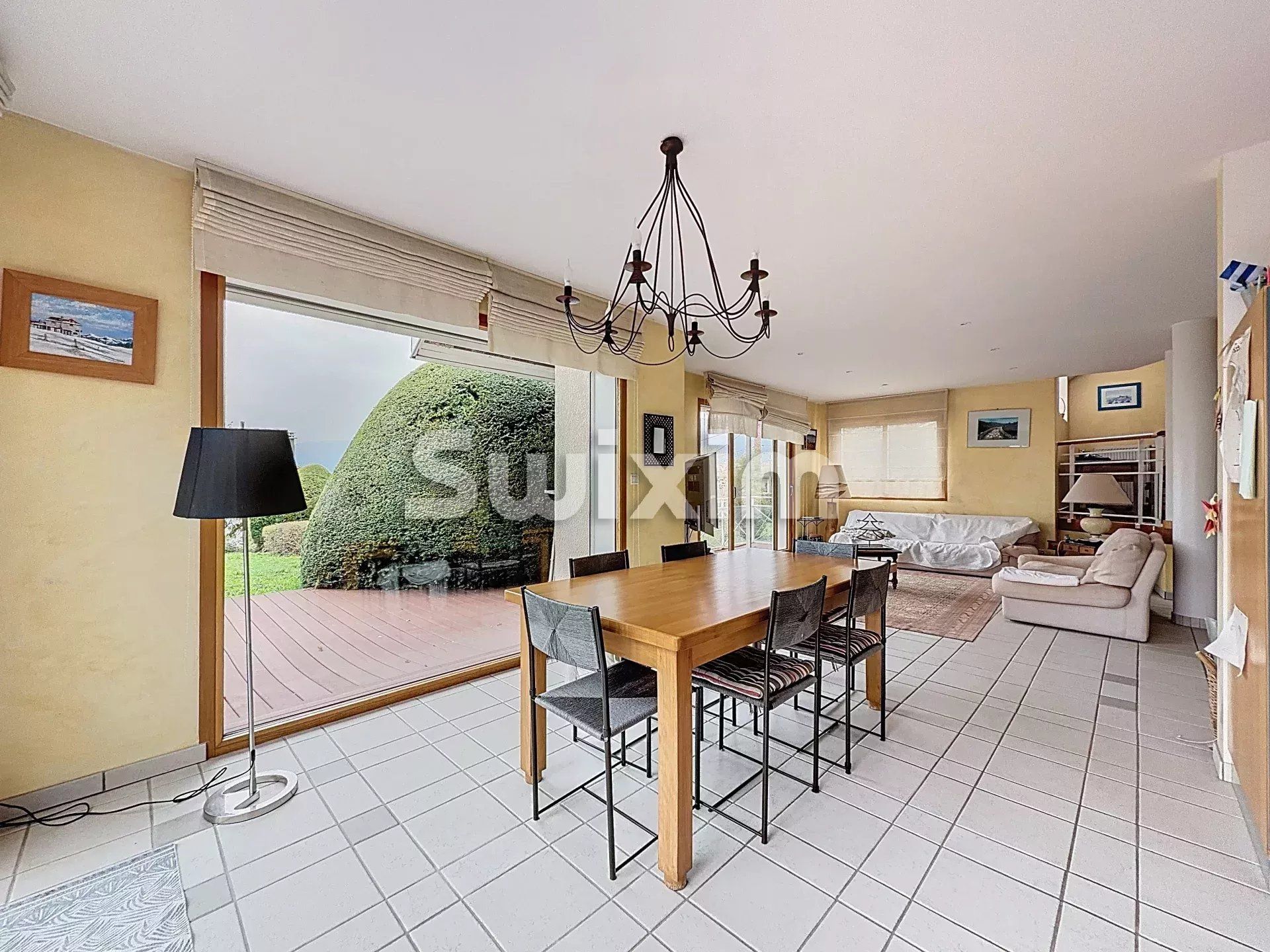 casa 7 Quartos para venda sobre Gex (01170)