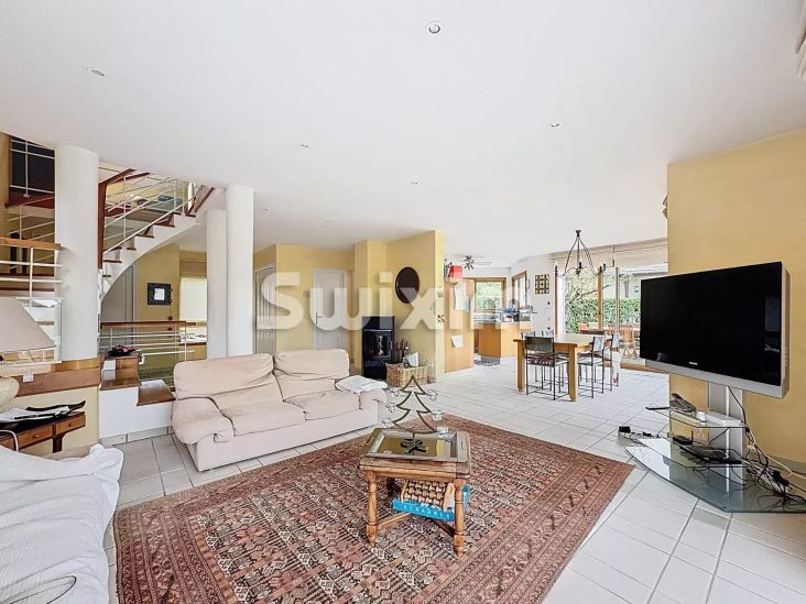 Venda Casa Gex 7 Quartos 247 m²