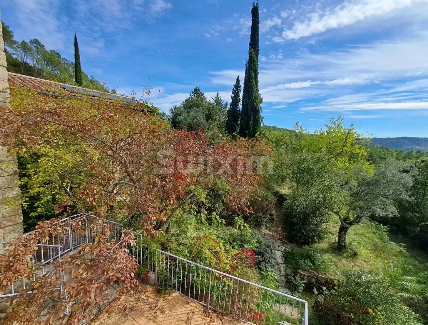 mas 9 Salas en venta en Les Vans (07140)