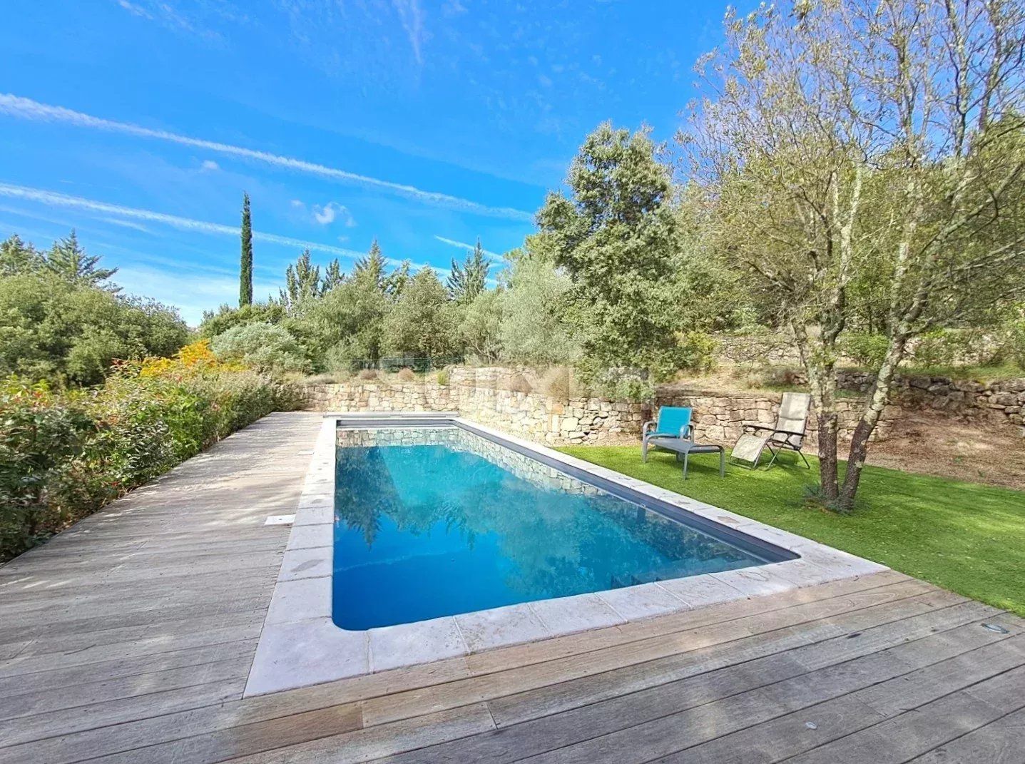 mas 9 Salas en venta en Les Vans (07140)