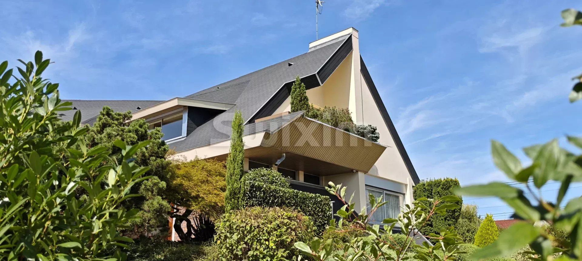 maison 9 Pièces en vente sur Brevans (39100)