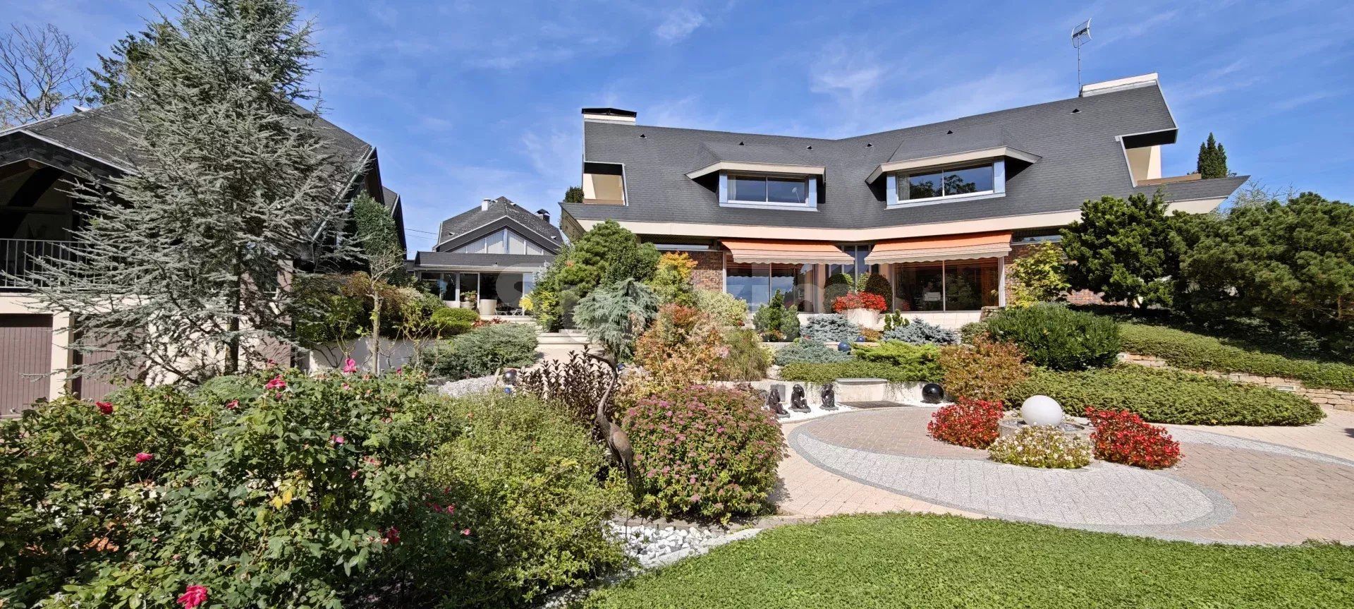 maison 9 Pièces en vente sur Brevans (39100)