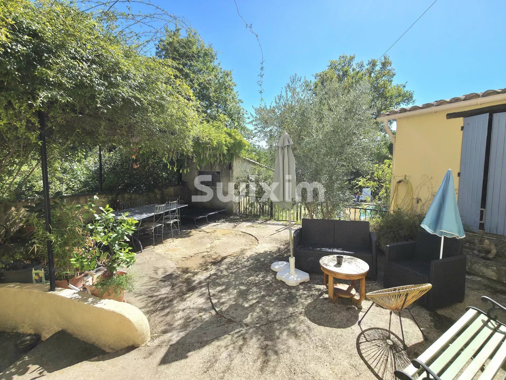 casa 5 Camere in vendita su Visan (84820)