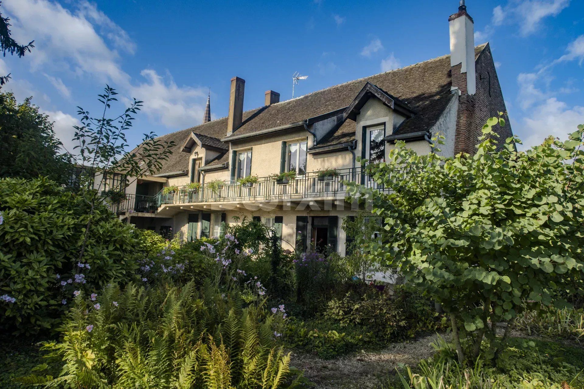 proprietà 12 Camere in vendita su Beaune (21200)