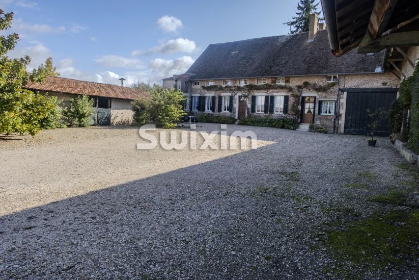 Vente Propriété Chalon-sur-Saône 12&nbsp;Pièces 330&nbsp;m²