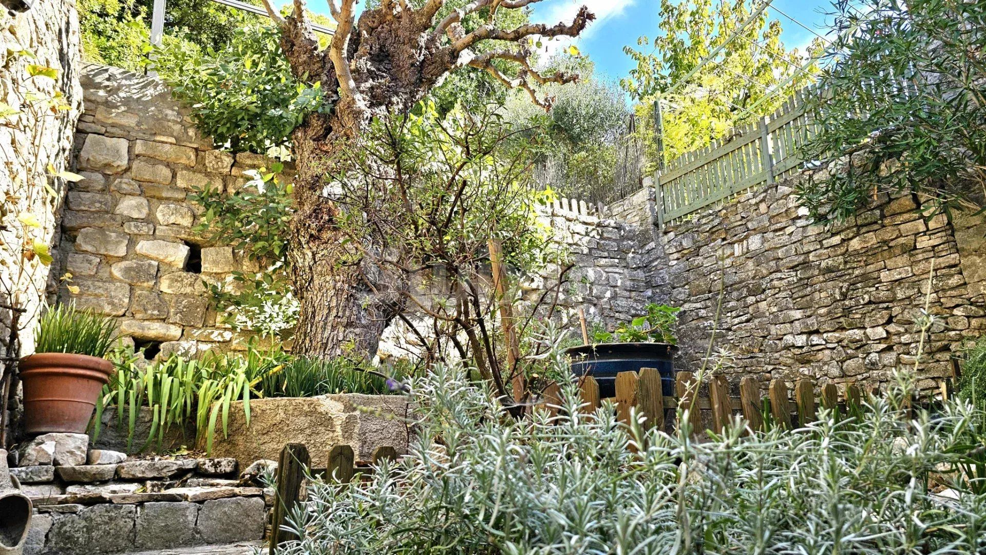 maison 5 Pièces en vente sur Vézénobres (30360)