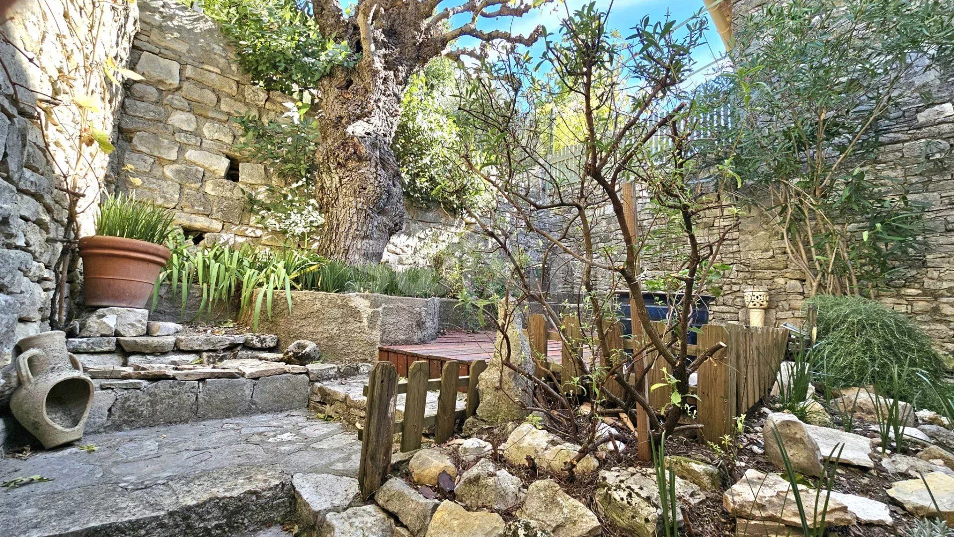 house 5 Rooms for sale on Vézénobres (30360)