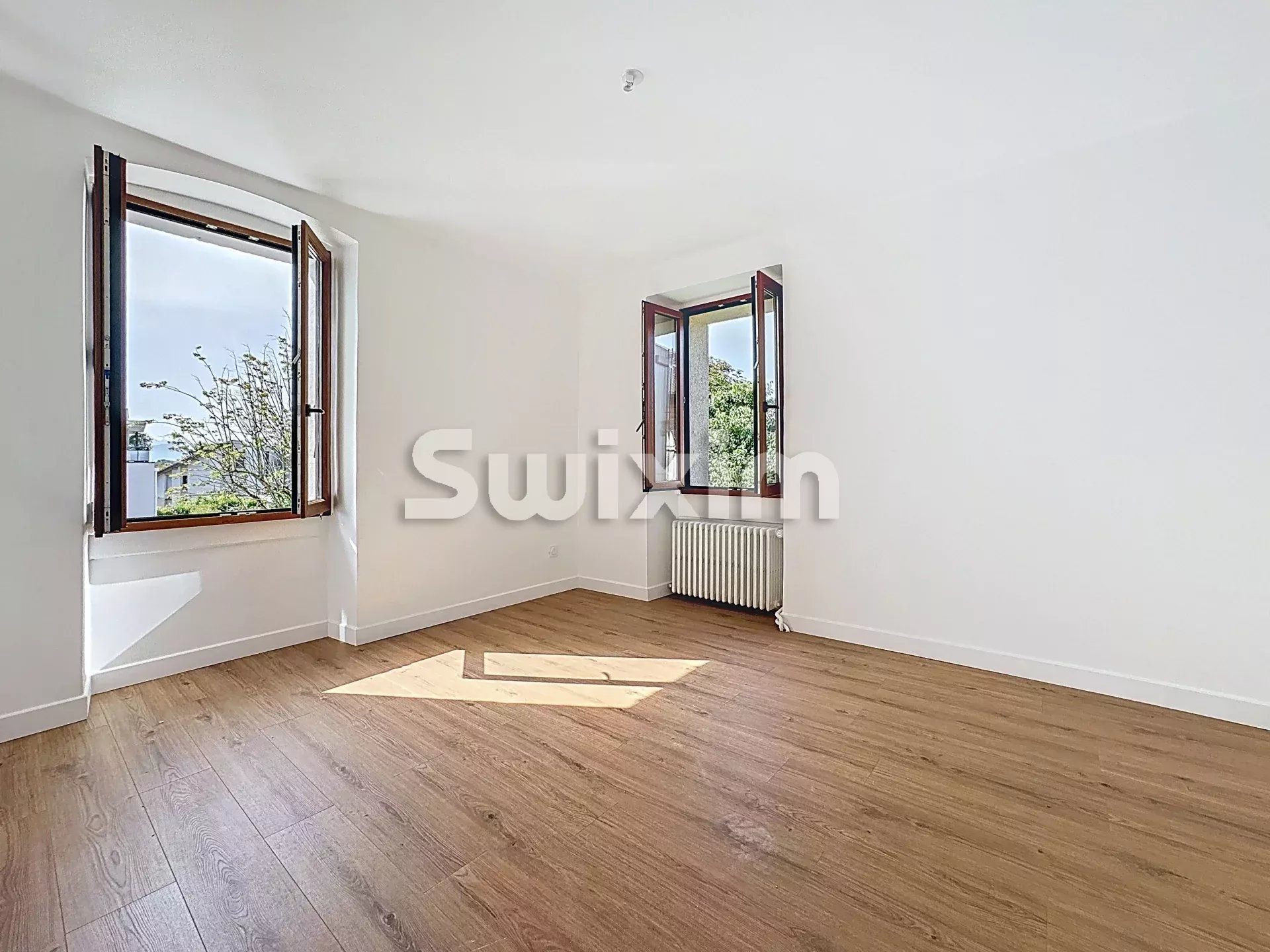 apartamento 4 Salas en venta en Prévessin-Moëns (01280)