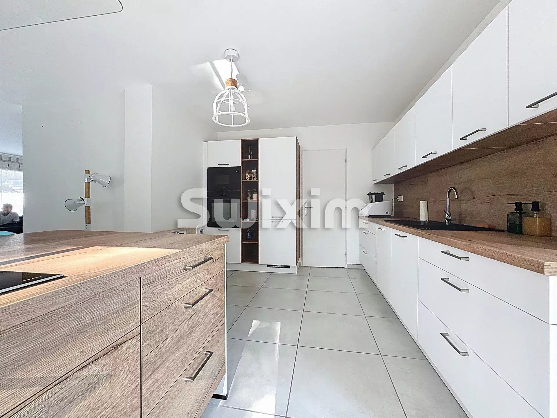 maison 5 Pièces en vente sur Chevry (01170)