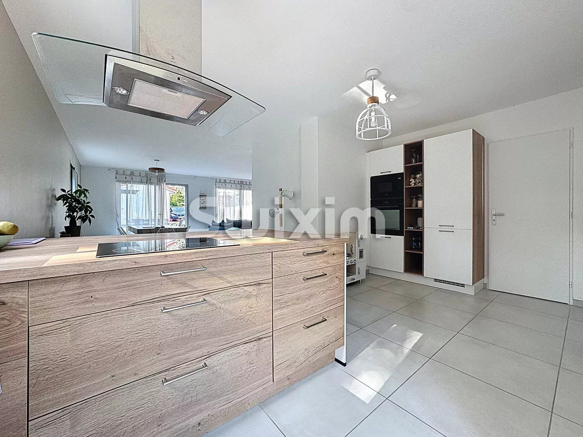 maison 5 Pièces en vente sur Chevry (01170)