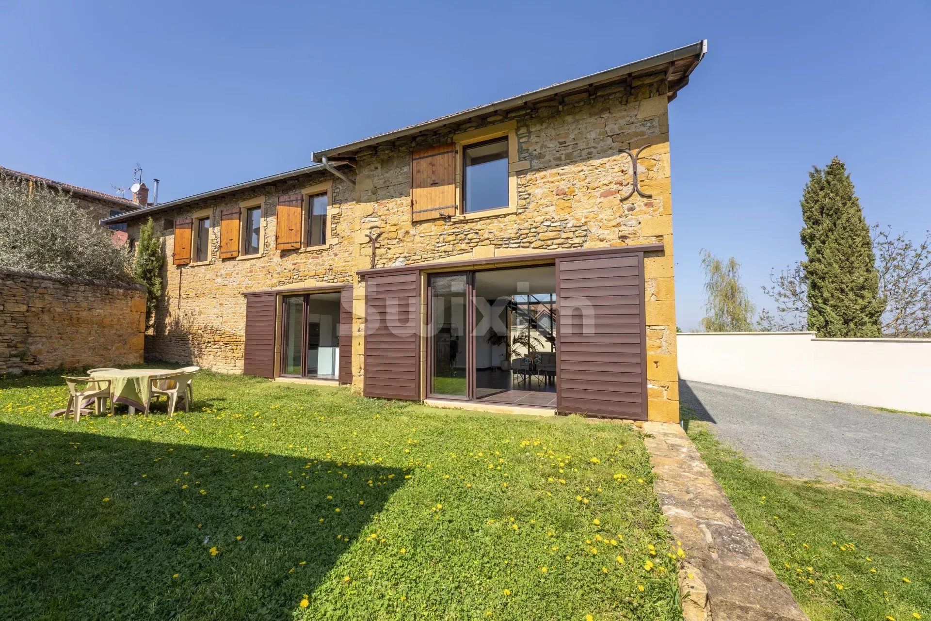 maison 6 Pièces en vente sur Charnay (69380)