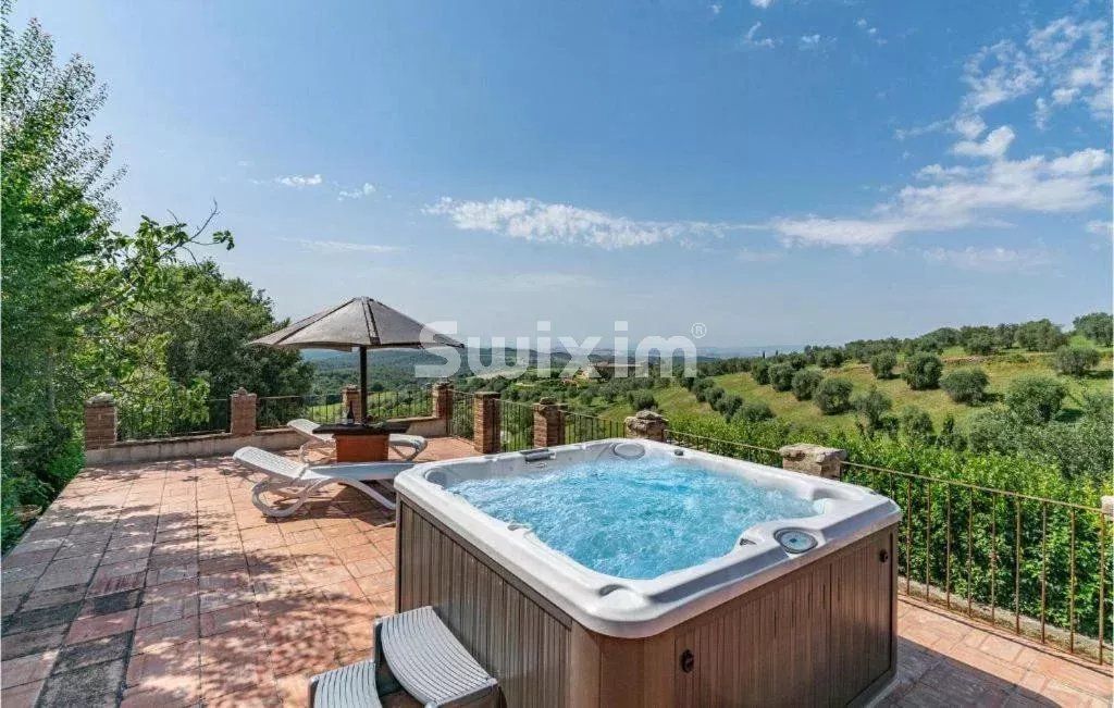 maison 4 Pièces en vente sur Castelnuovo Berardenga (53019)