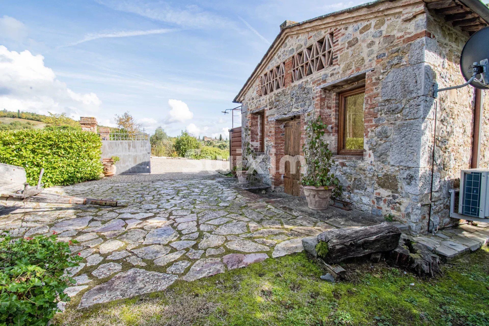 maison 4 Pièces en vente sur Castelnuovo Berardenga (53019)