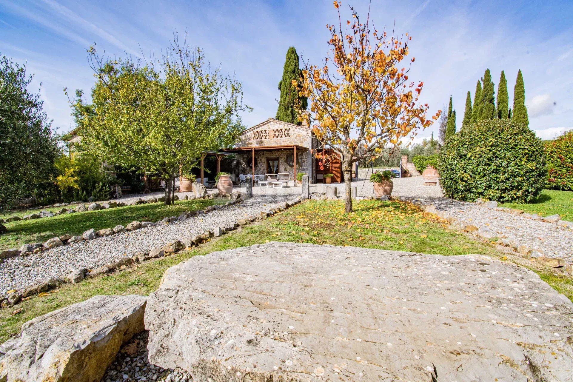 casa 4 Quartos para venda sobre Castelnuovo Berardenga (53019)