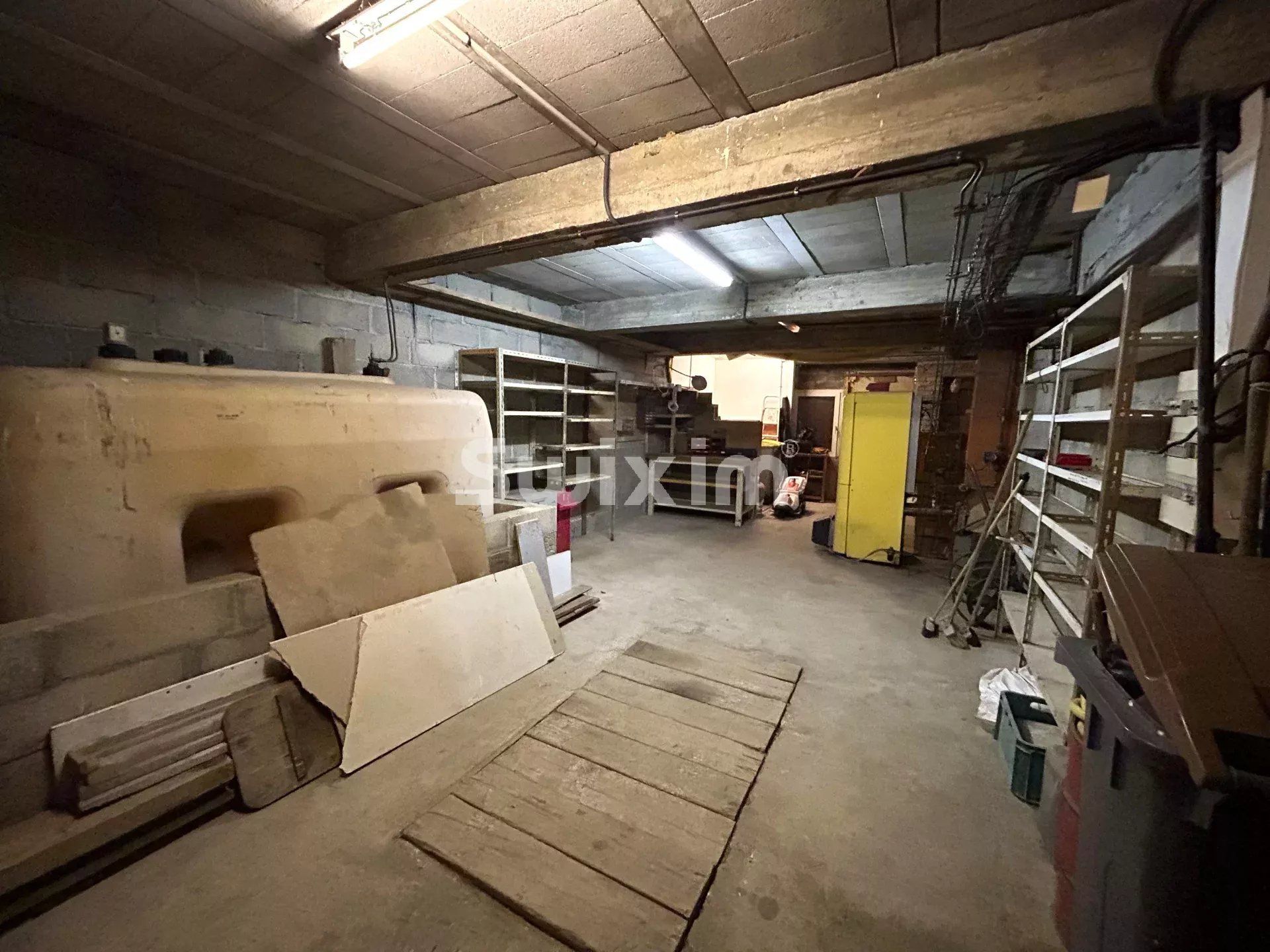 casa 5 Camere in vendita su Quarré-les-Tombes (89630)