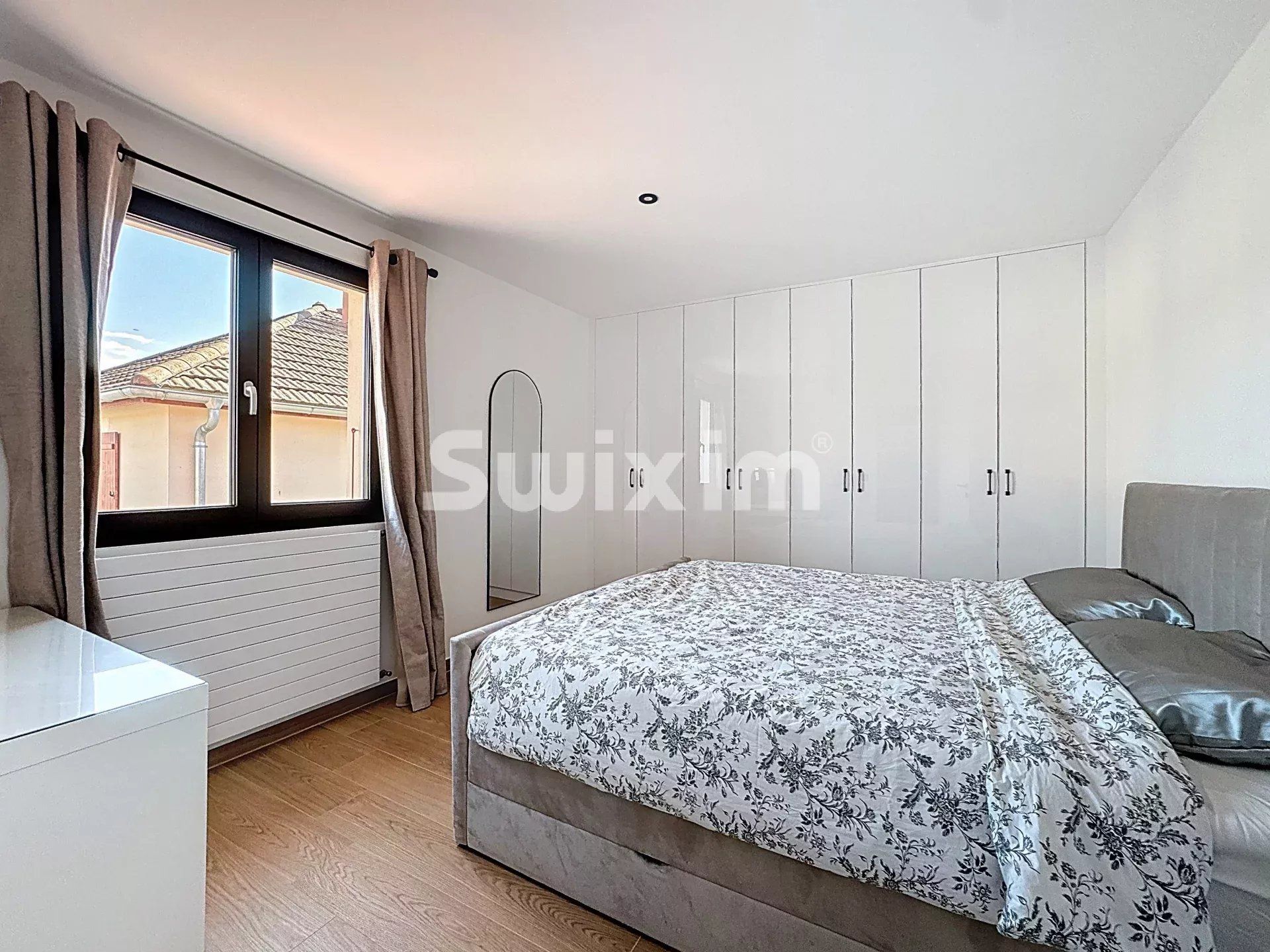 haus 5 Zimmer zum verkauf auf Prévessin-Moëns (01280)