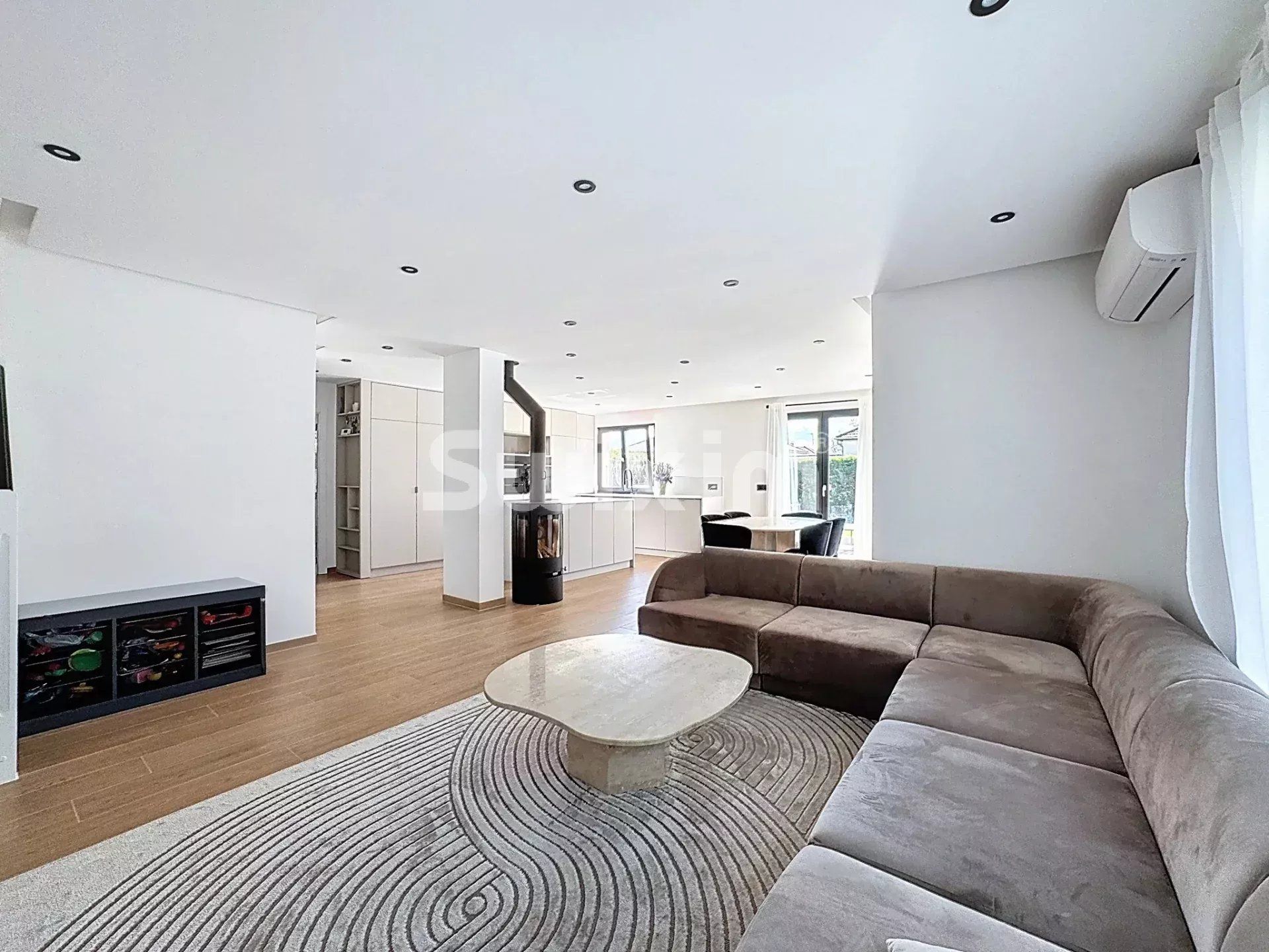 haus 5 Zimmer zum verkauf auf Prévessin-Moëns (01280)