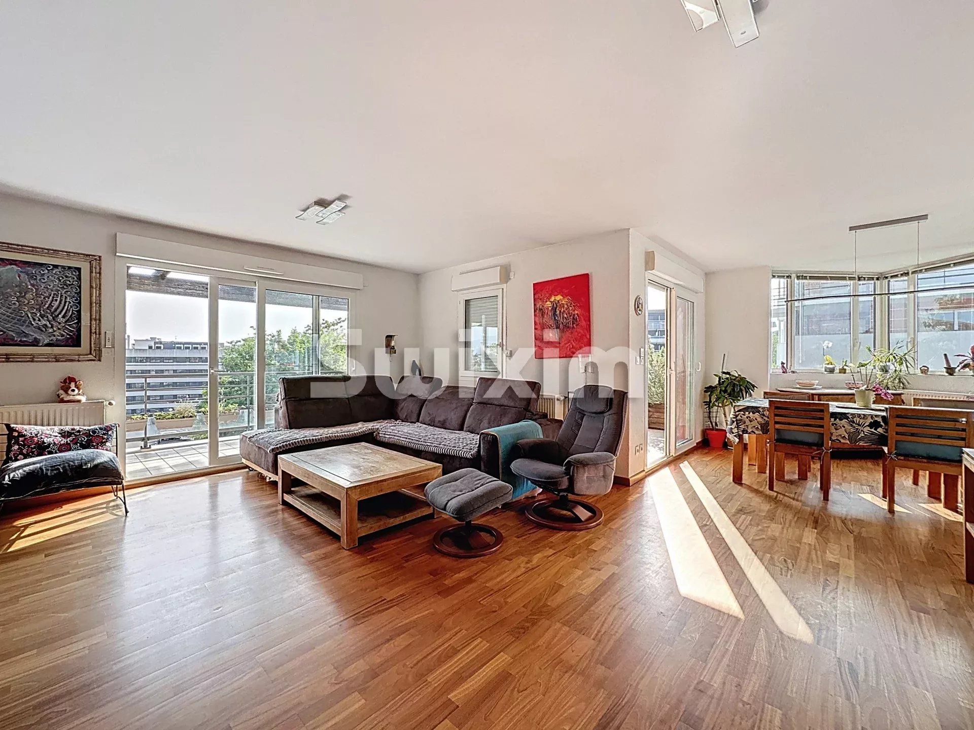 apartment 6 Rooms for sale on Ferney-Voltaire (01210)