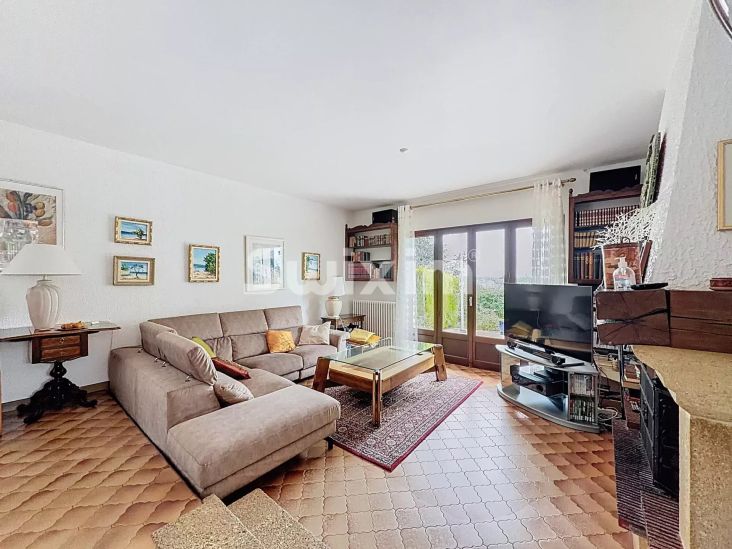 Vendita Casa Sauverny 7&nbsp;Camere 208&nbsp;m²