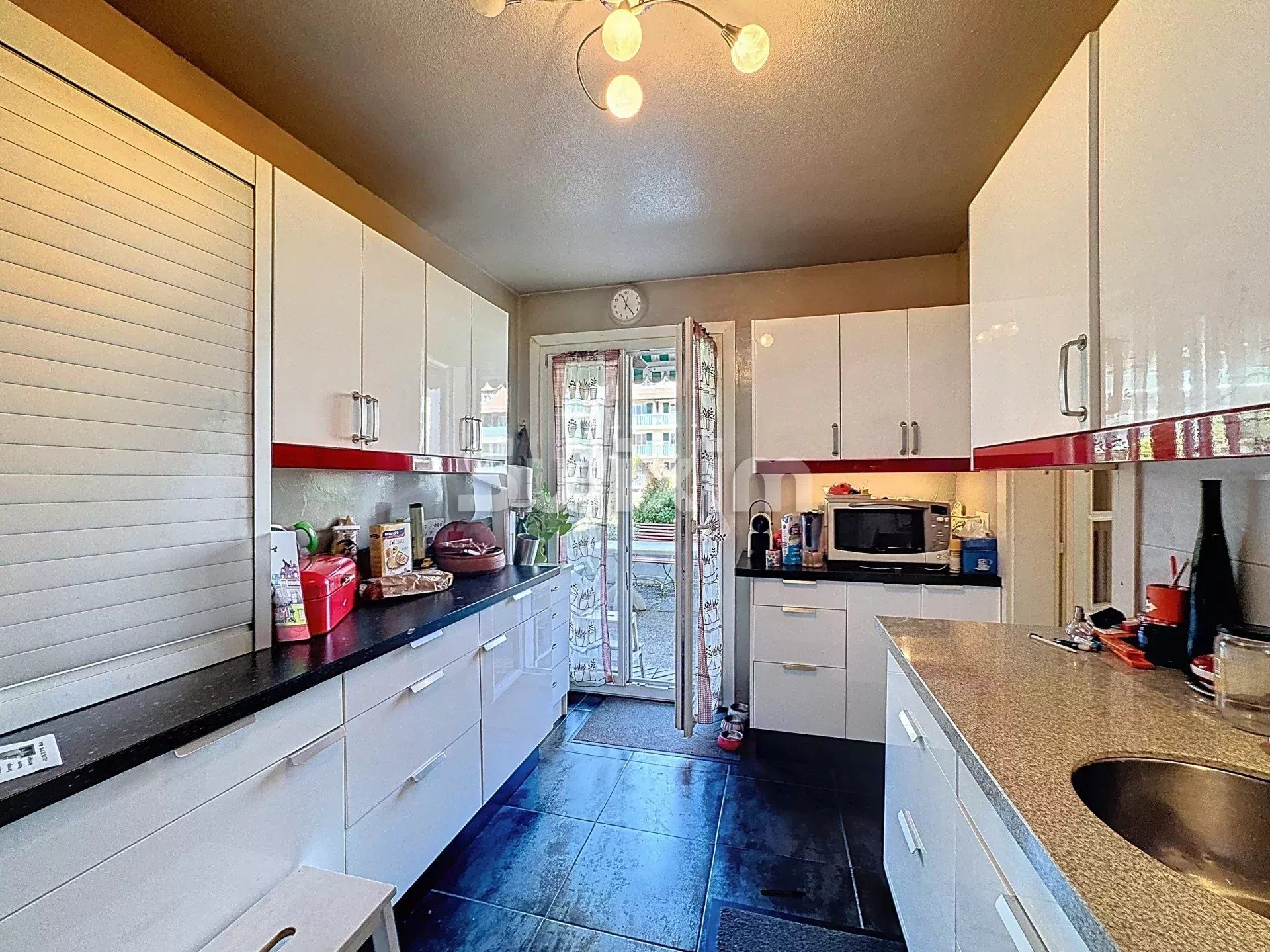 appartamento 5 Camere in vendita su Bardonnex (1257)