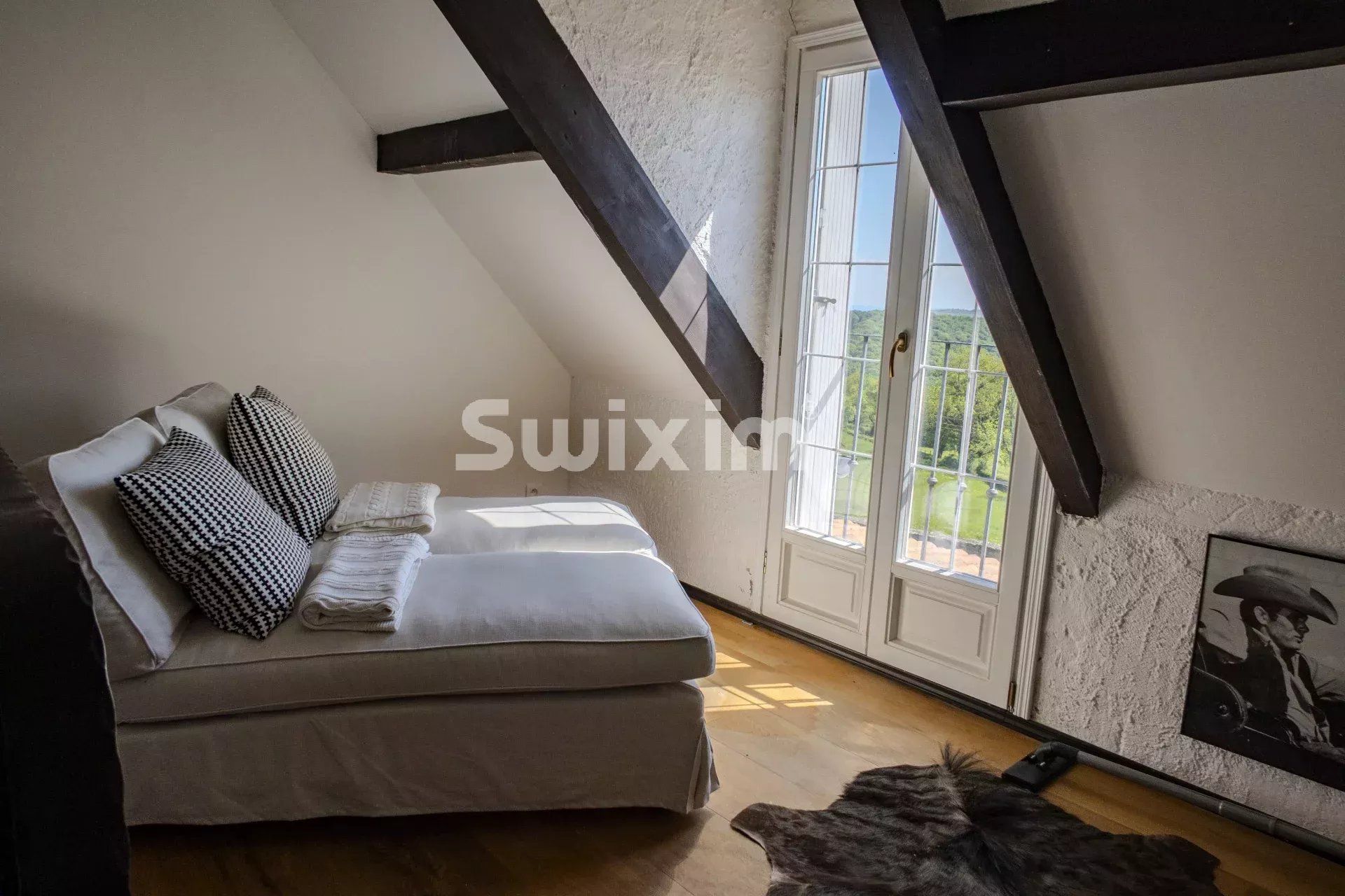house 7 Rooms for sale on Châtel-Moron (71510)