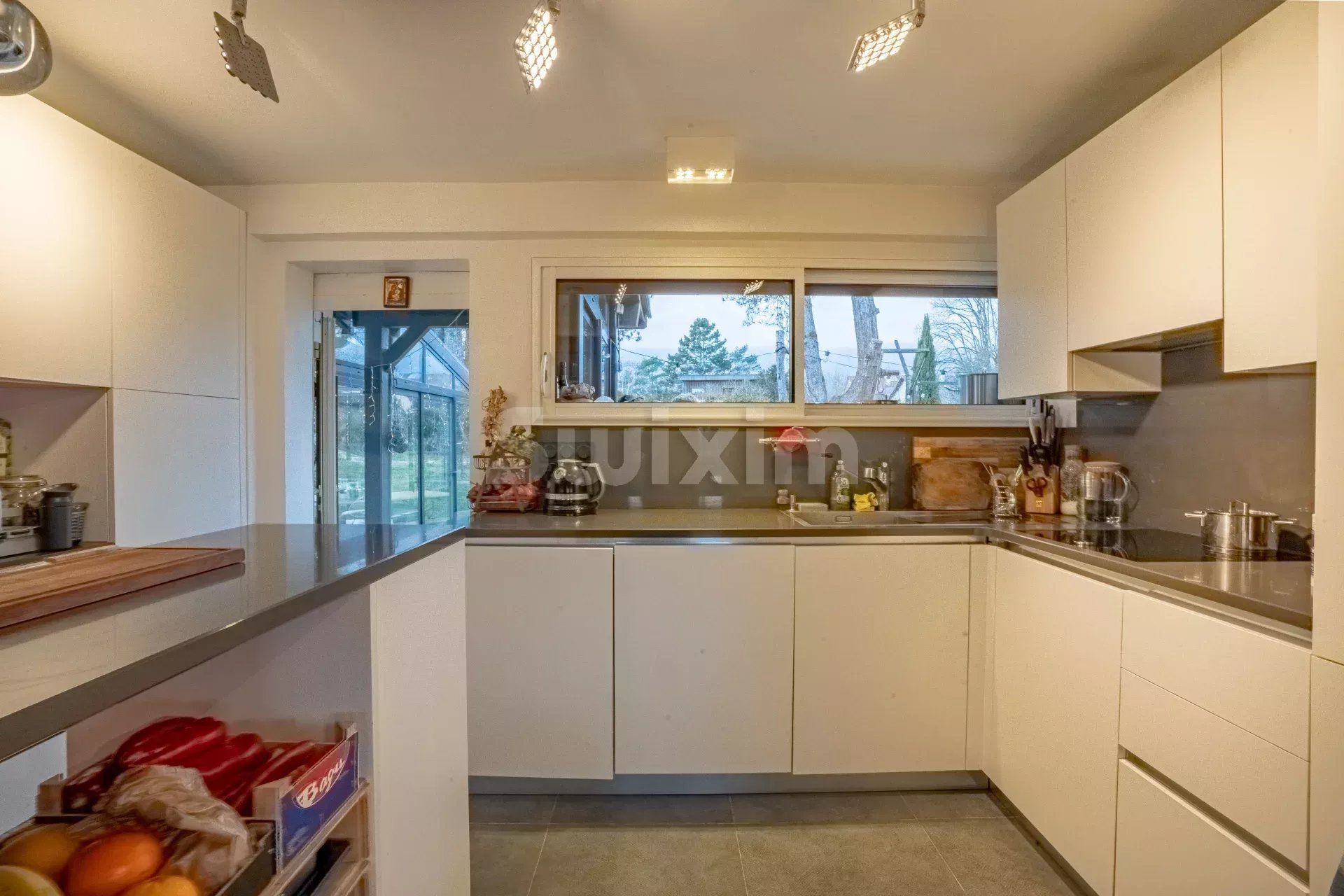 maison 6 Pièces en vente sur Saint-Genis-Pouilly (01630)