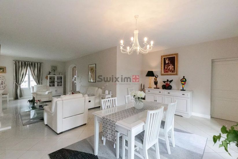 Vente Maison La Brède 7 Pièces 215 m²