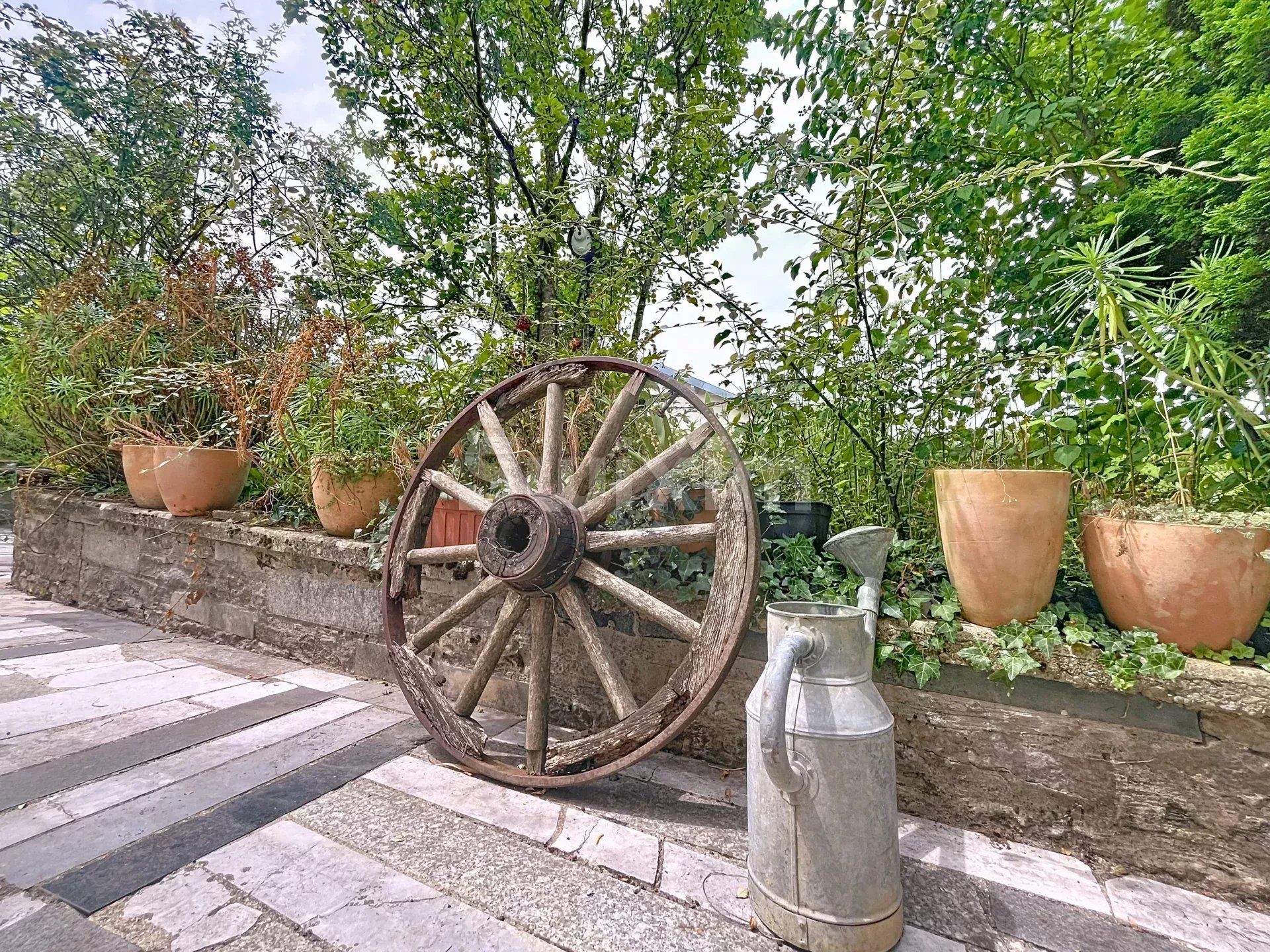 maison 7 Pièces en vente sur Bourg-en-Bresse (01000)