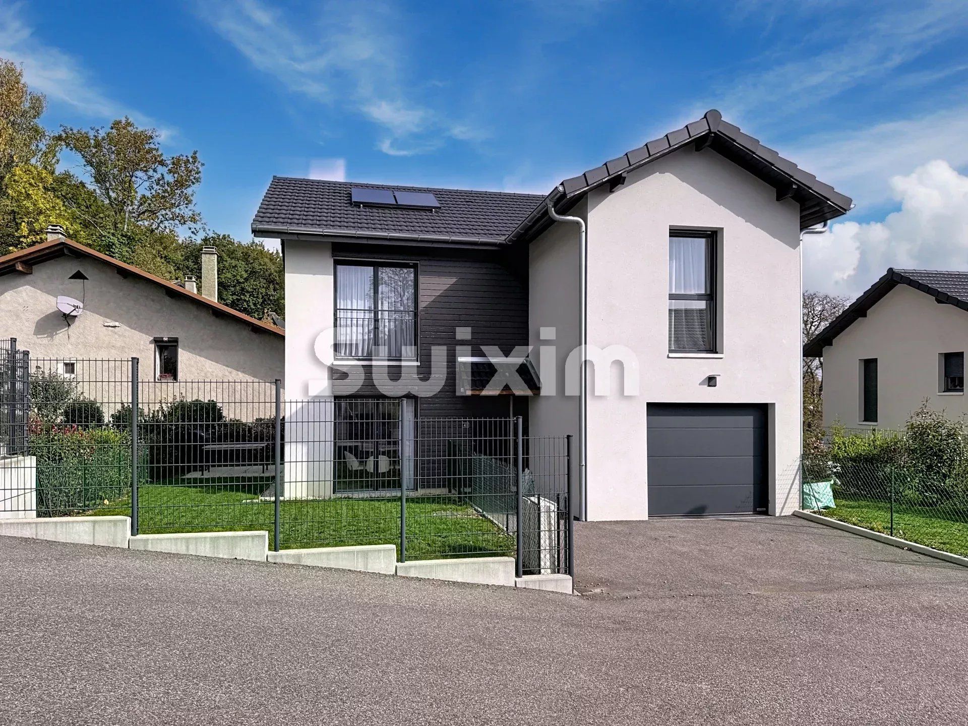 casa 5 Quartos para venda sobre Crozet (01170)