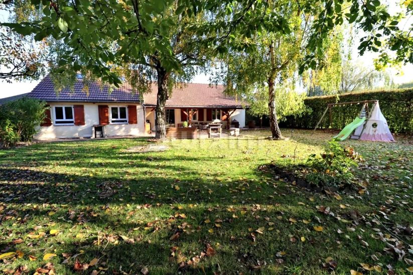 Vente Maison Gergy 7 Pièces 147 m²