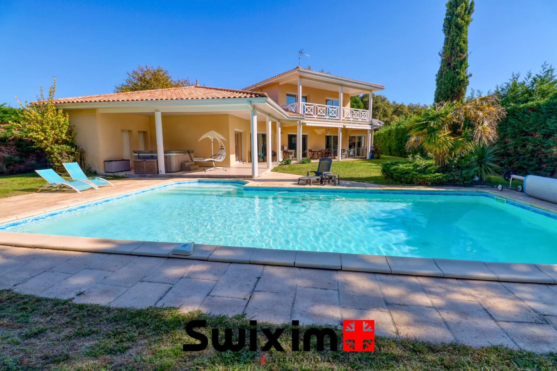 villa 7 Pièces en vente sur Saint-Aubin-de-Médoc (33160)