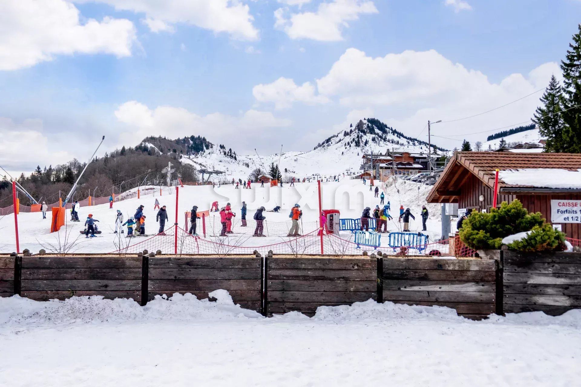 immeuble 20 Pièces en vente sur Bellevaux (74470)