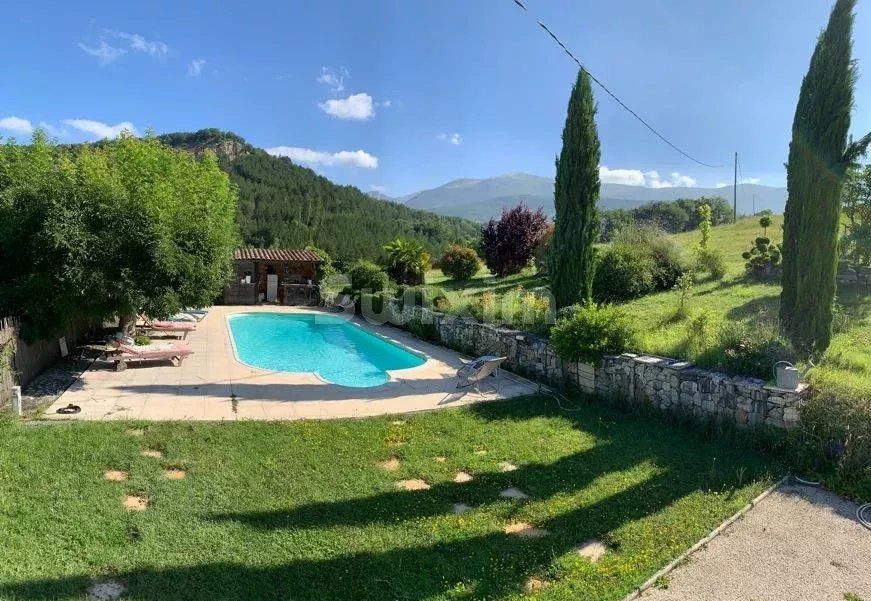 ferme 13 Pièces en vente sur Saou (26400)