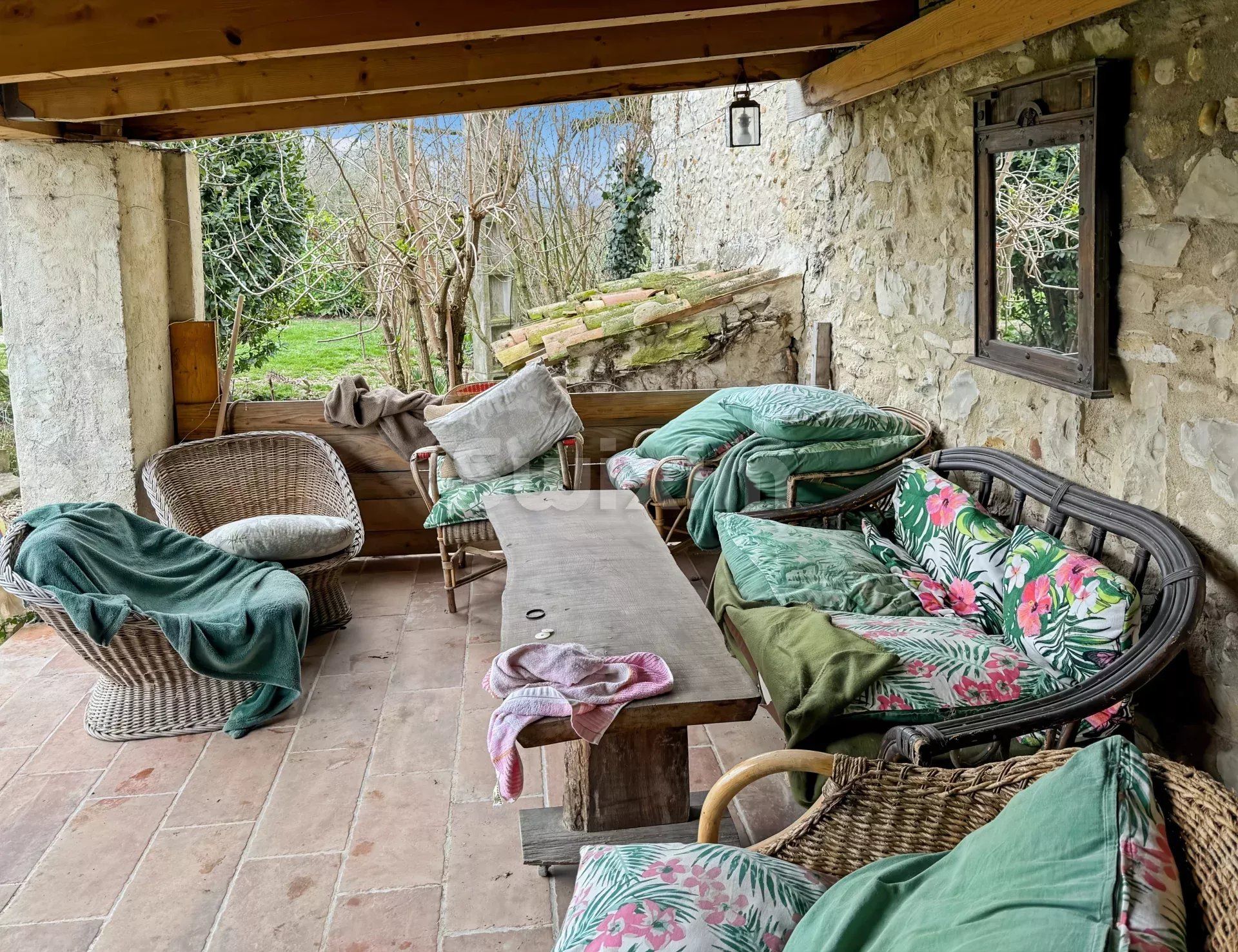 casa 14 Quartos para venda sobre Sauzet (26740)