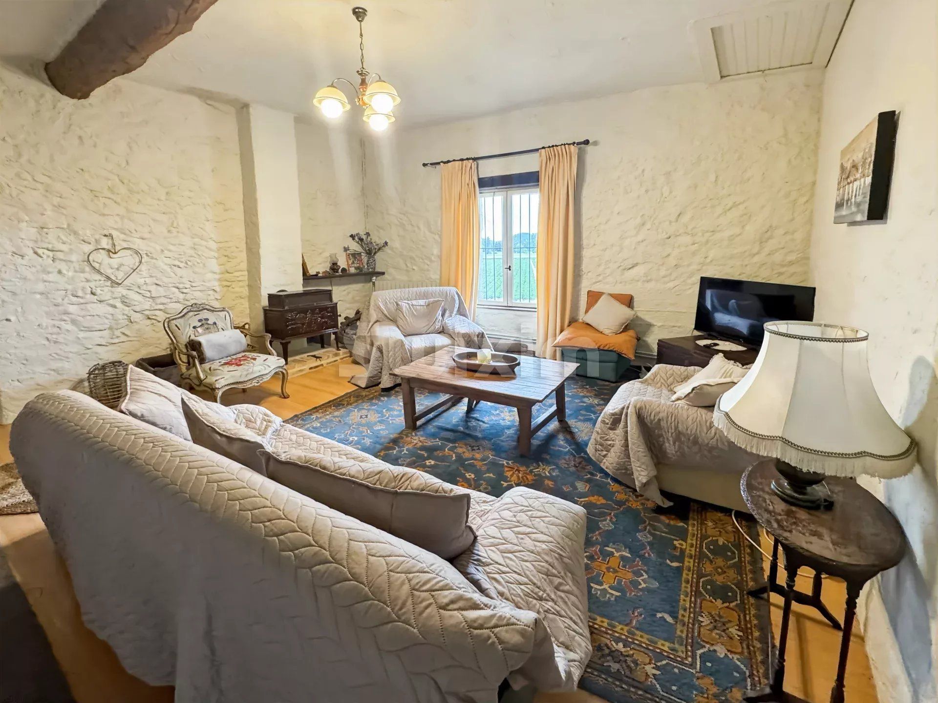 casa 14 Quartos para venda sobre Sauzet (26740)