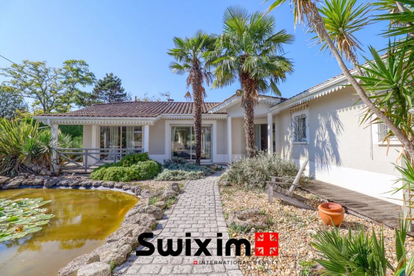 Vente Maison Saint-Estèphe 8 Pièces 257 m²