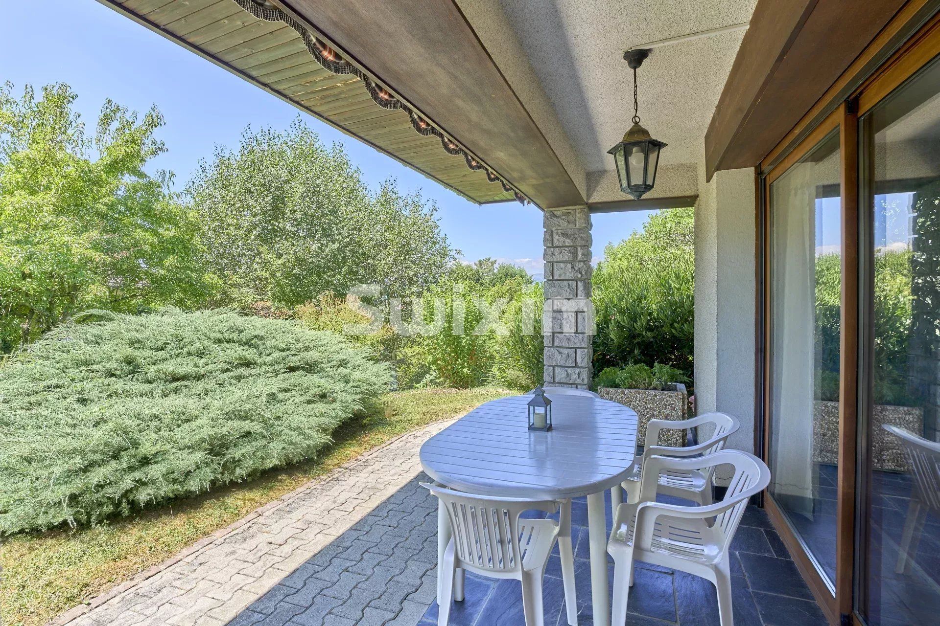 house 5 Rooms for sale on Archamps (74160)