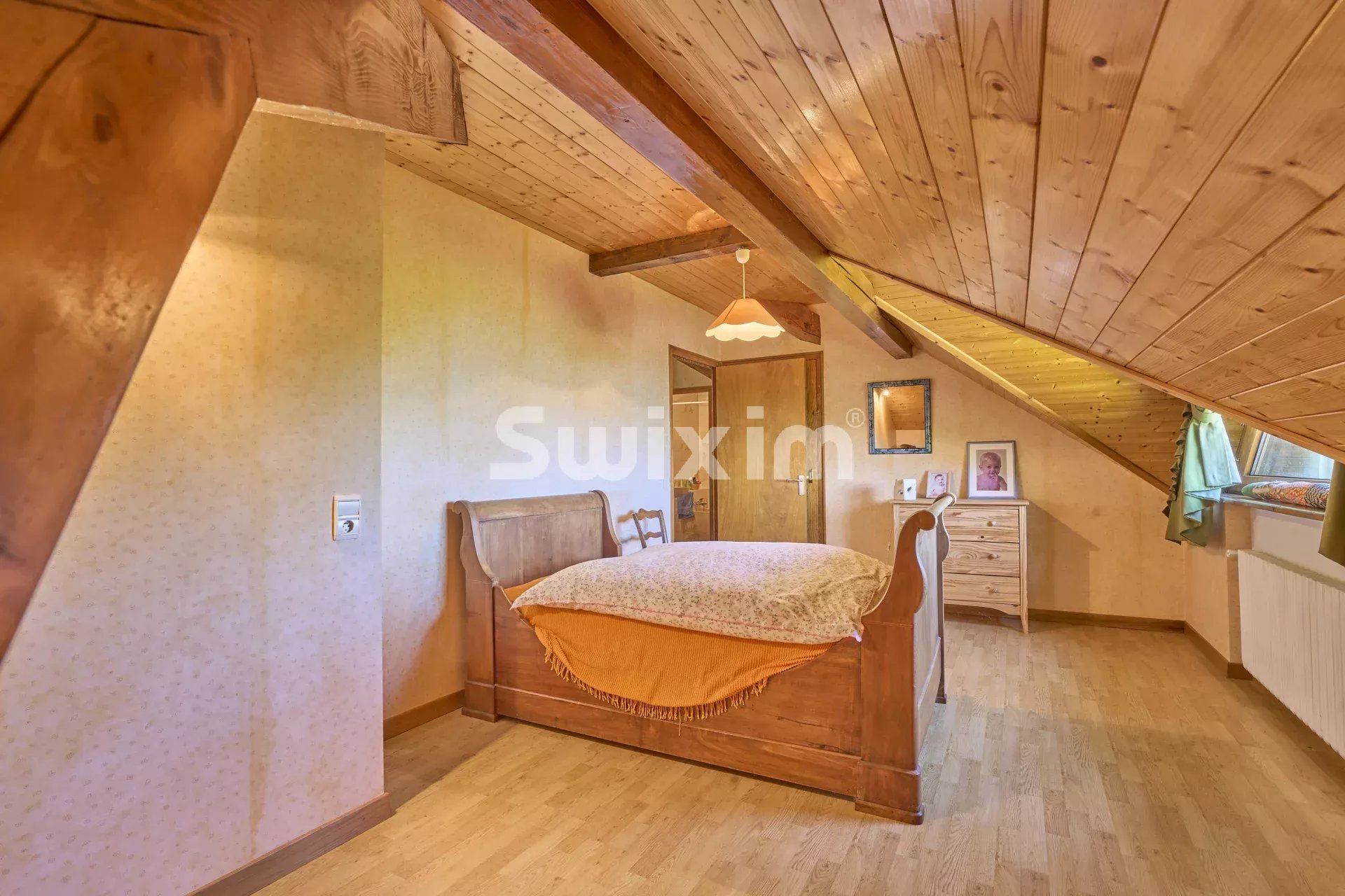 house 5 Rooms for sale on Archamps (74160)