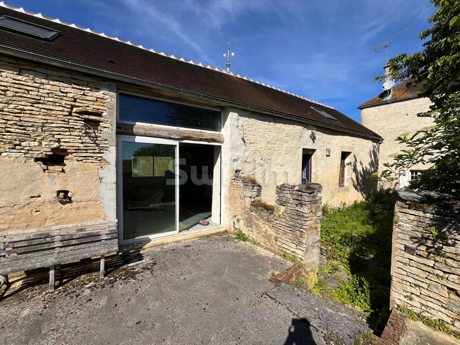 propriété 6 Pièces en vente sur Noyers (89310)