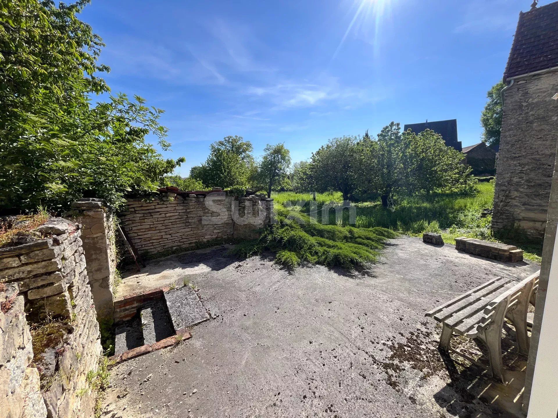 propriété 6 Pièces en vente sur Noyers (89310)