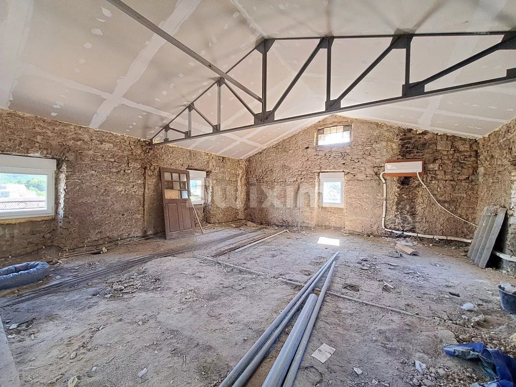 maison 17 Pièces en vente sur Saint-Florent-sur-Auzonnet (30960)