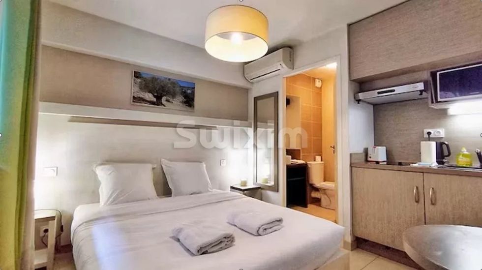 Vente Appartement Uzès 1 pièce 13 m²