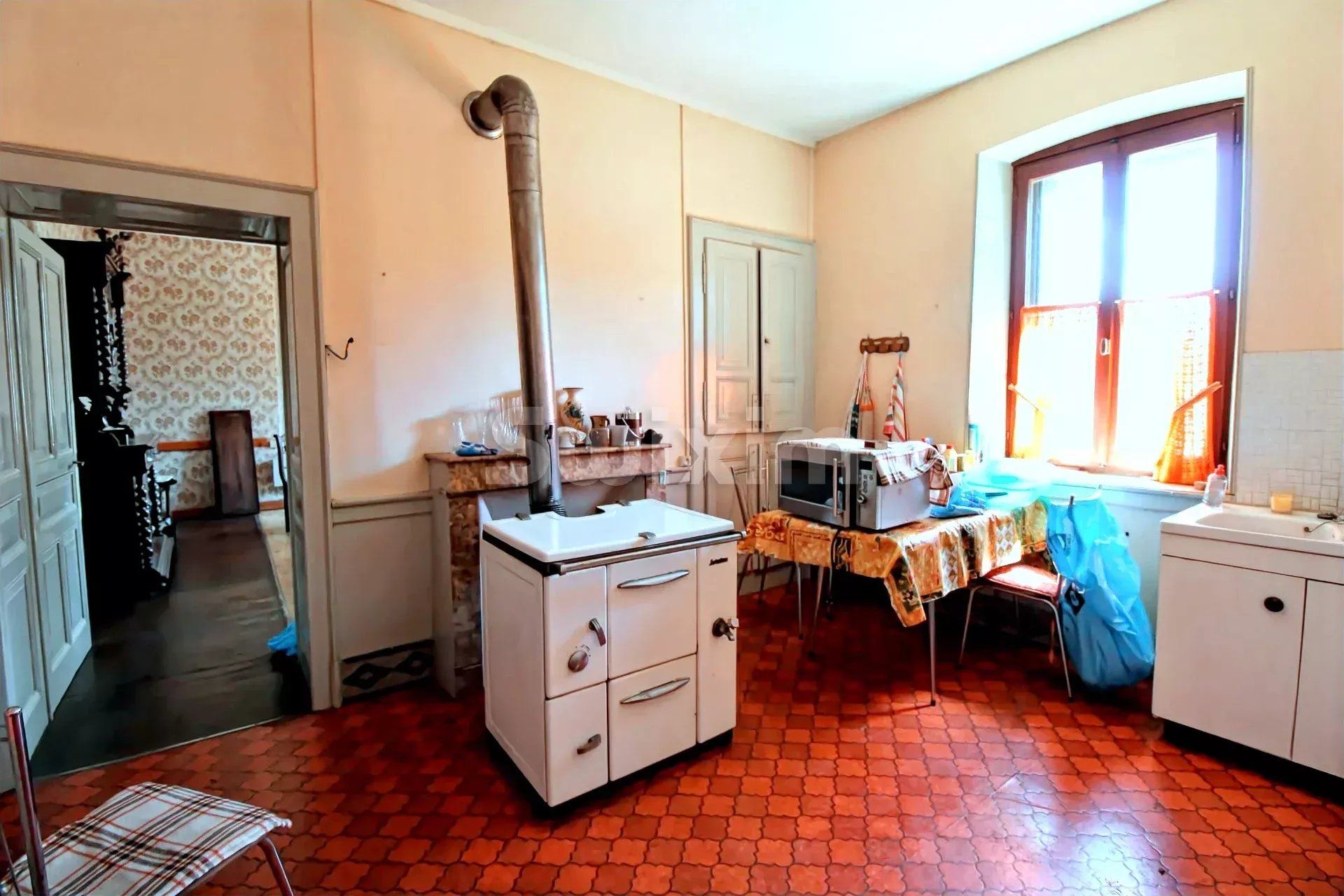 maison 8 Pièces en vente sur Mijoux (01170)