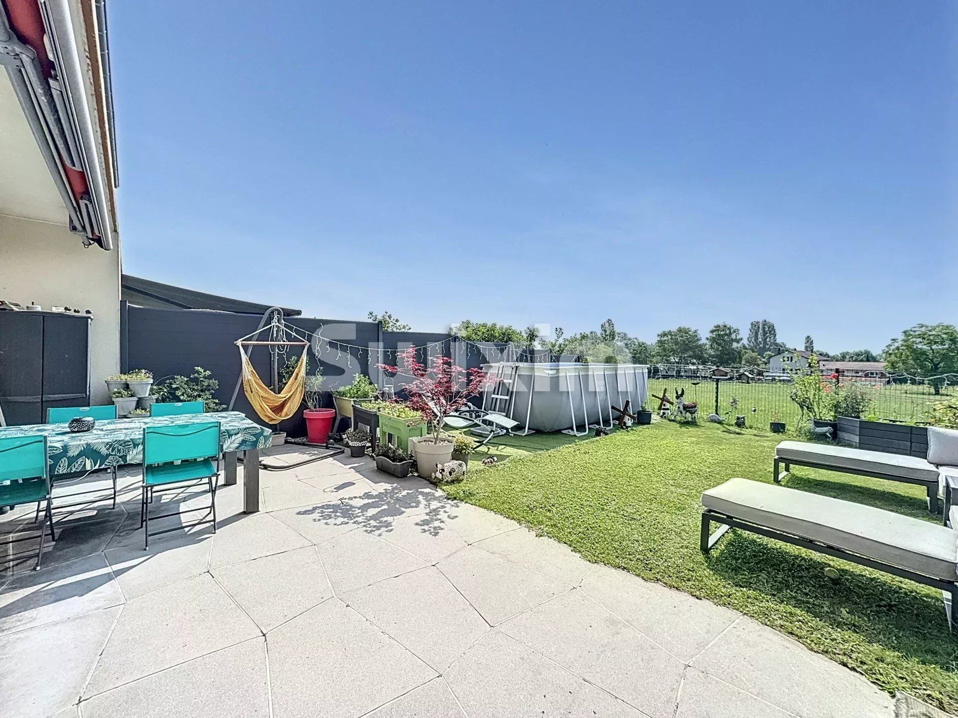 casa 5 Camere in vendita su Thoiry (01710)