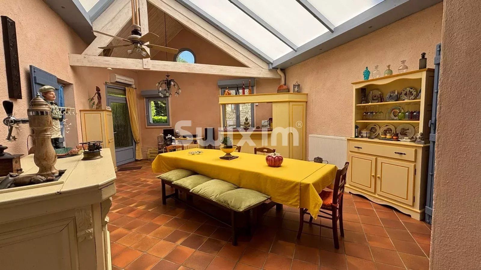 casa 8 Camere in vendita su Vézelay (89450)