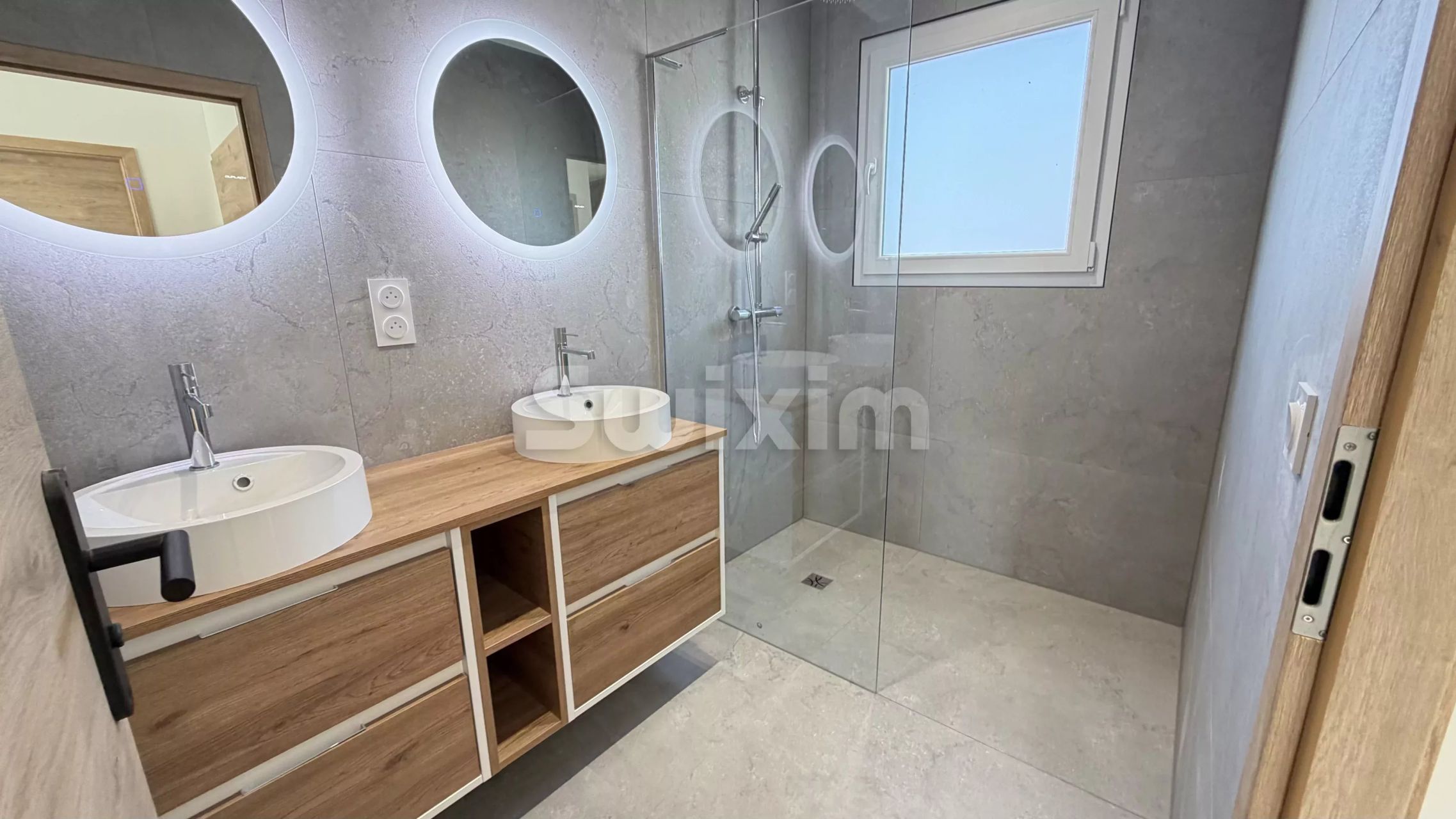 casa 5 Quartos para venda sobre Dole (39100)